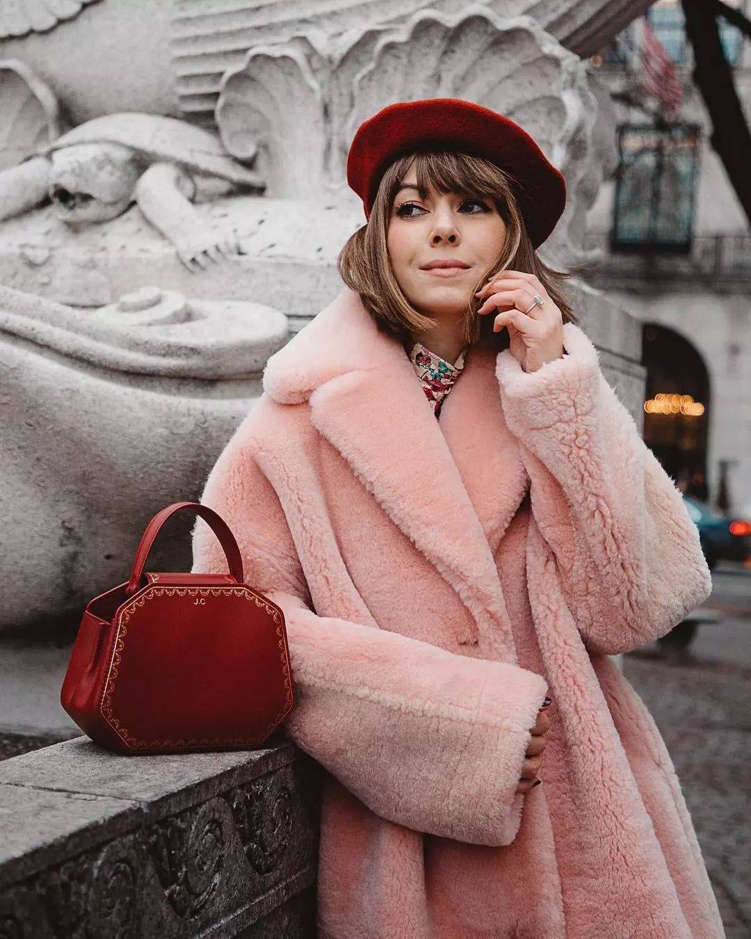 2021穿 "粉 红",这一组配色太酥了_粉色