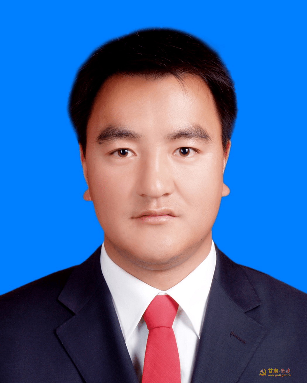 大学学历,现任桐川镇党委委员,人民政府副镇长,拟任桐川镇党委副书记