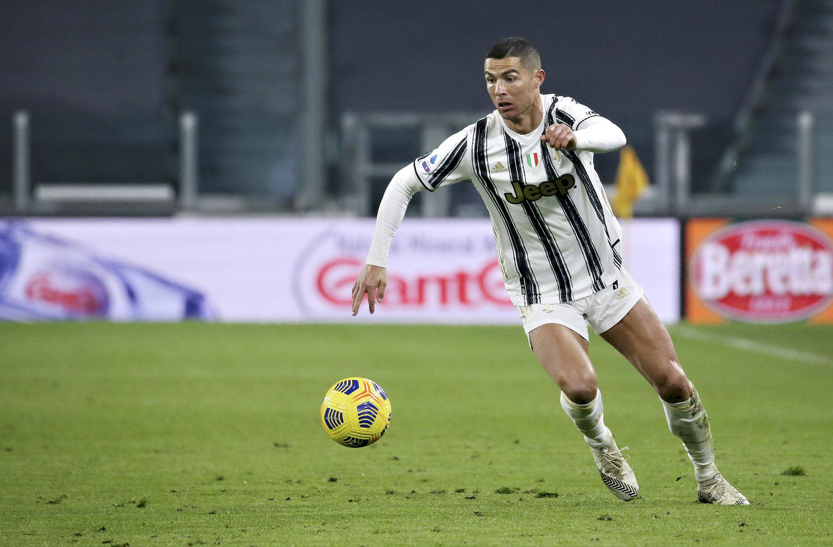 c罗的百米速度在全运会上都只能垫底