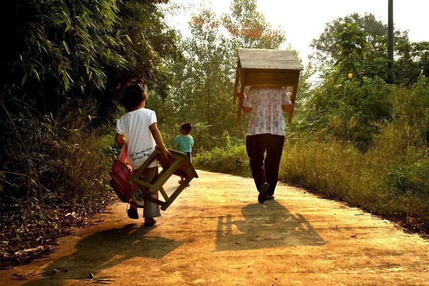 从结构主义视角论寒门子弟的阶层困境与教育突围