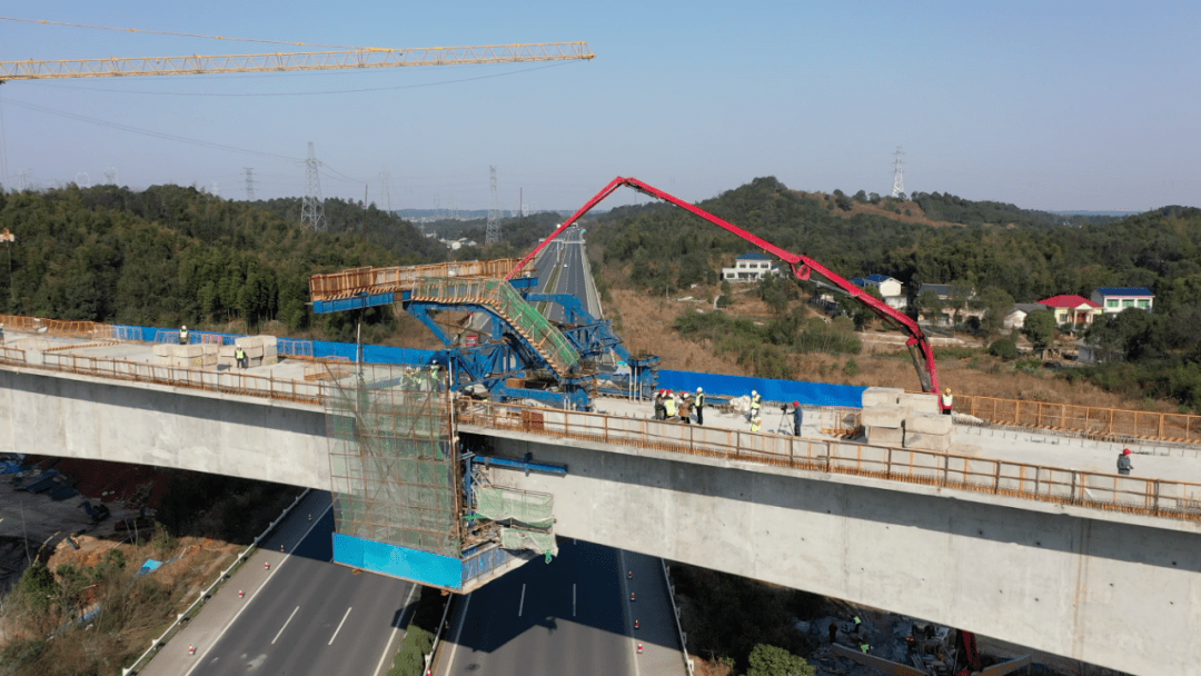 岳常高速公路图片