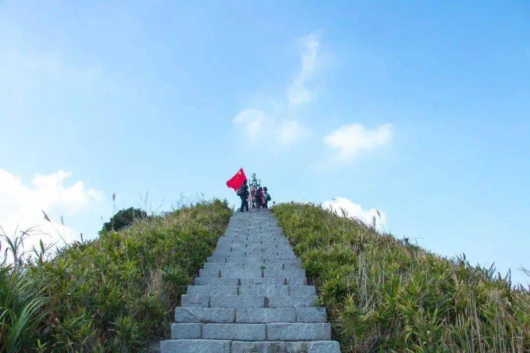 1月9号梅沙尖深圳十峰健身登山打卡上360爱情天梯