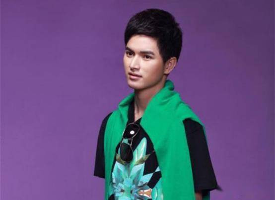 他本是周星驰助理,星爷让他客串猪八戒,竟意外爆红成就经典_陈炳