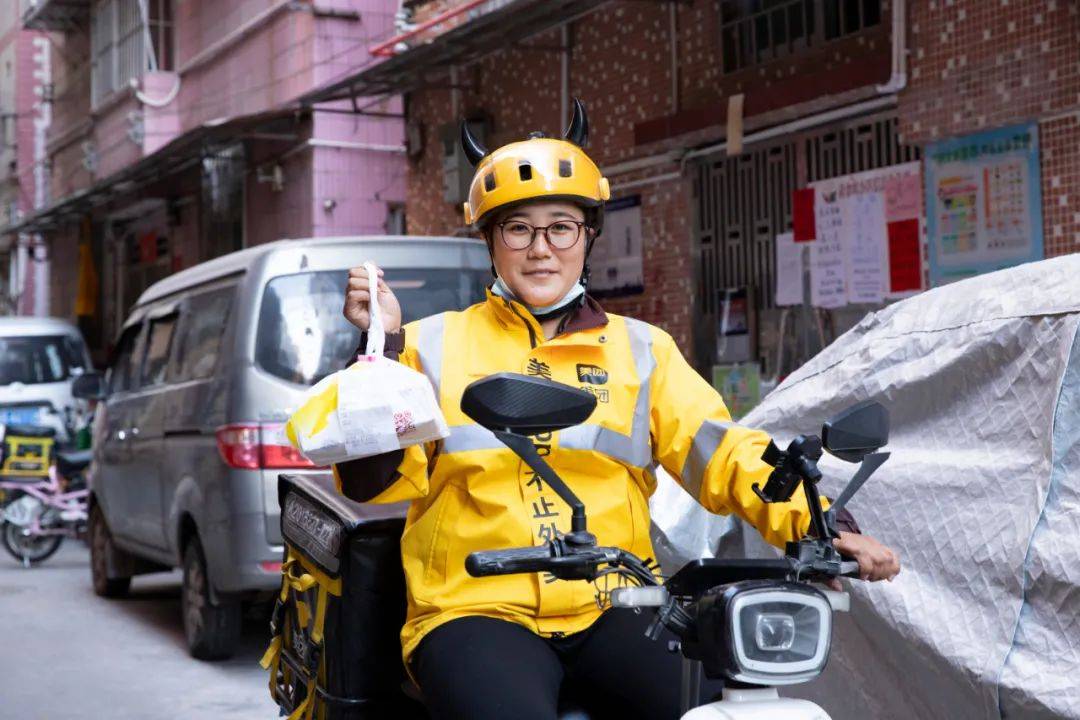 深圳外卖娘子军:一条挤进系统,挑战男人的求生之路_刘海燕