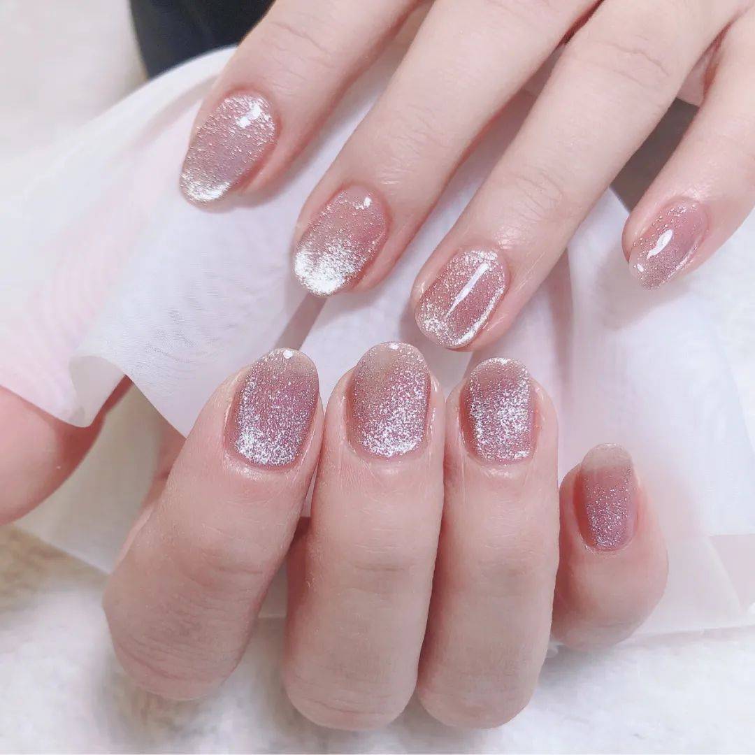 用晶石猫眼甲,hold住冬天的美!_美甲