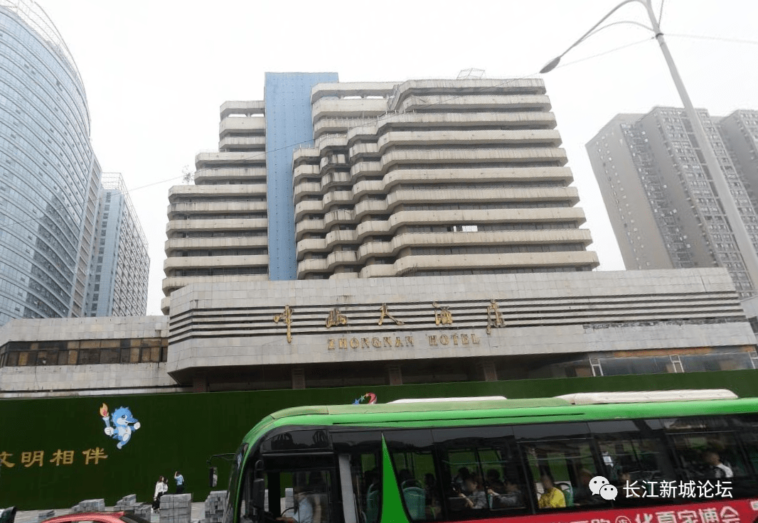 地处武汉闹市区中南大酒店招租成功