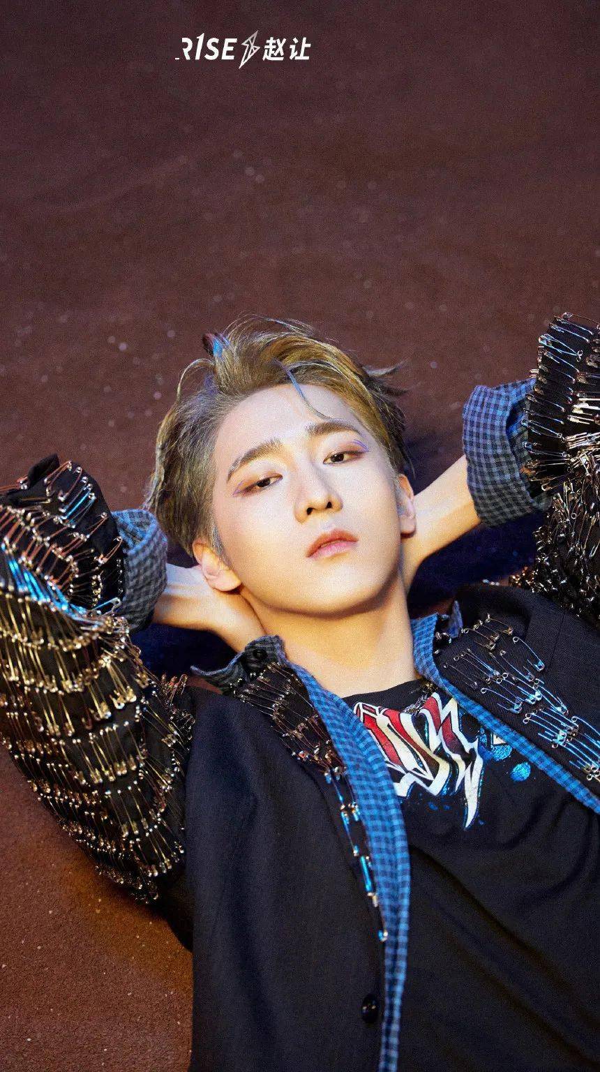 手机壁纸r1se赵让