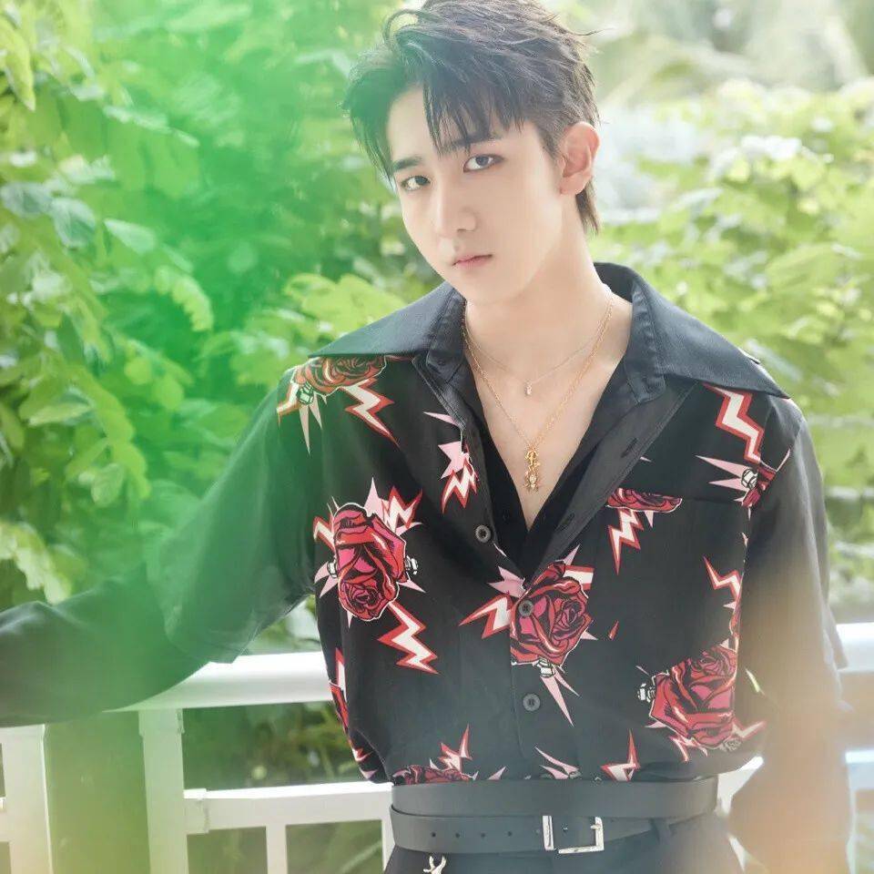 微信头像r1se赵让