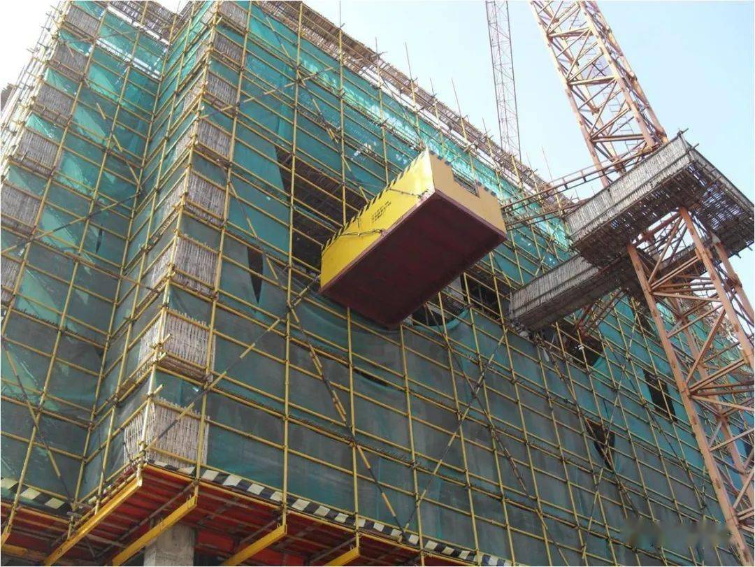 外架支模架安全怎么做附施工现场搭设脚手架常见问题图片及分析