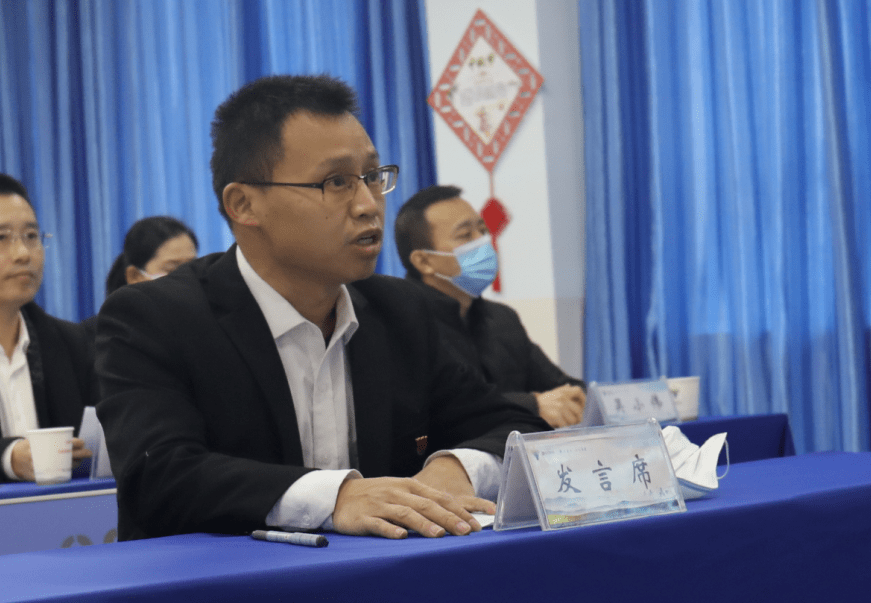 乌什县委常委,组织部部长,教育工委副书记张君表示,"组团式"教育援疆