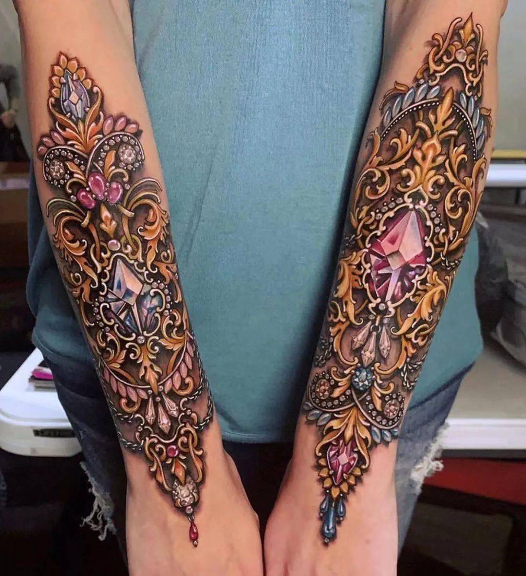 流光溢彩,异彩纷呈的珠宝纹身._宝石