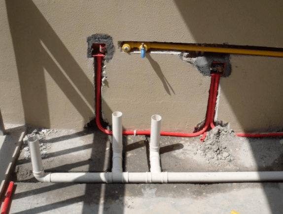 水管冻住别直接用热水浇,妙招来帮忙,轻松解决困扰,快看看