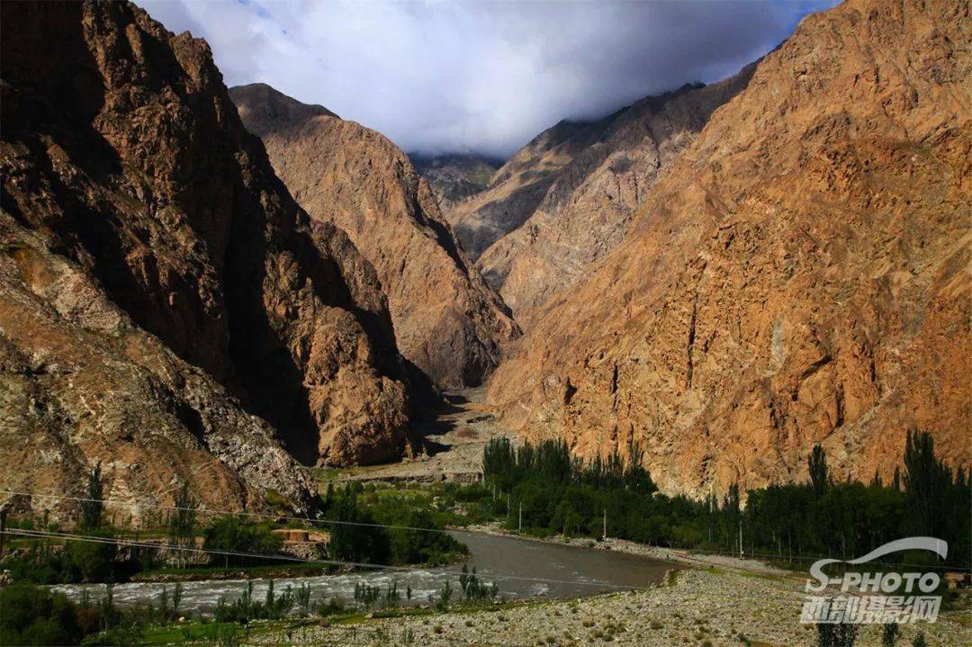 4月穿越塔莎古道大同乡杏花塔吉克人文帕米尔高原深度摄影团