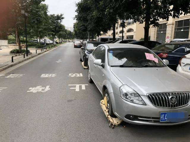 如何解违浅谈小区车辆违停现状