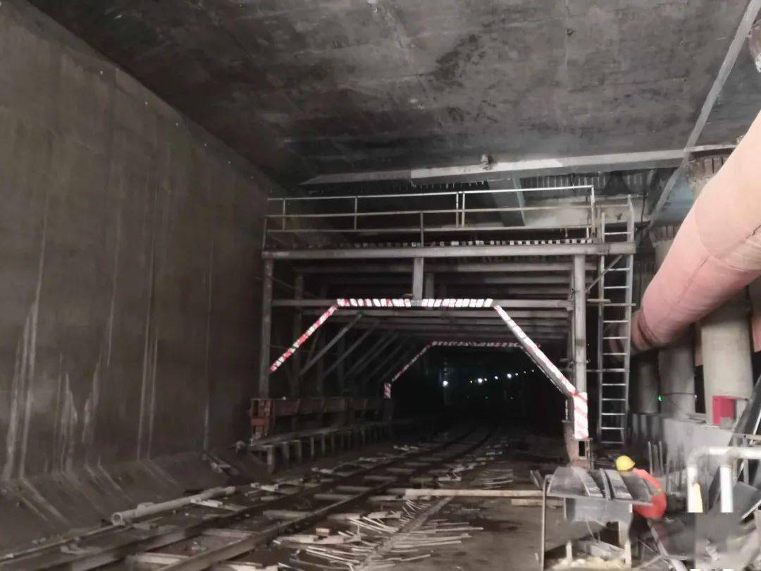 轨顶风道施工站台板施工站台层全景北京地铁8号线木樨园站图文编辑