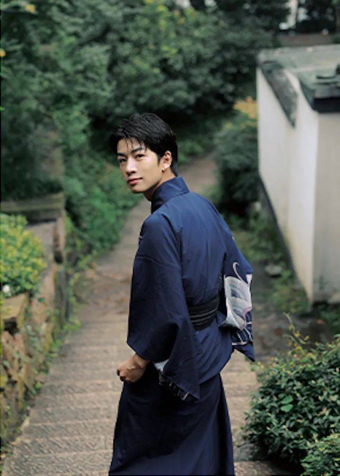 男生pose 大全!_男生