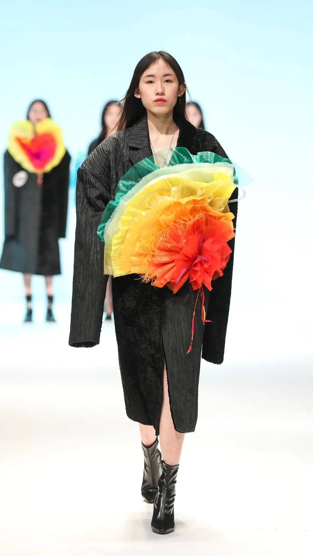 毕业秀东华大学17级服装设计专业毕业设计秀上循环