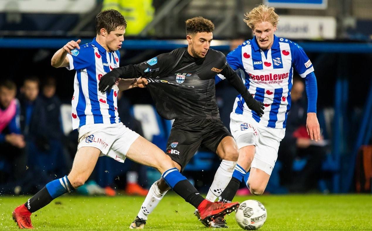 「荷甲」赛事前瞻:海伦芬vs瓦尔韦克,海伦芬主场称雄_联赛