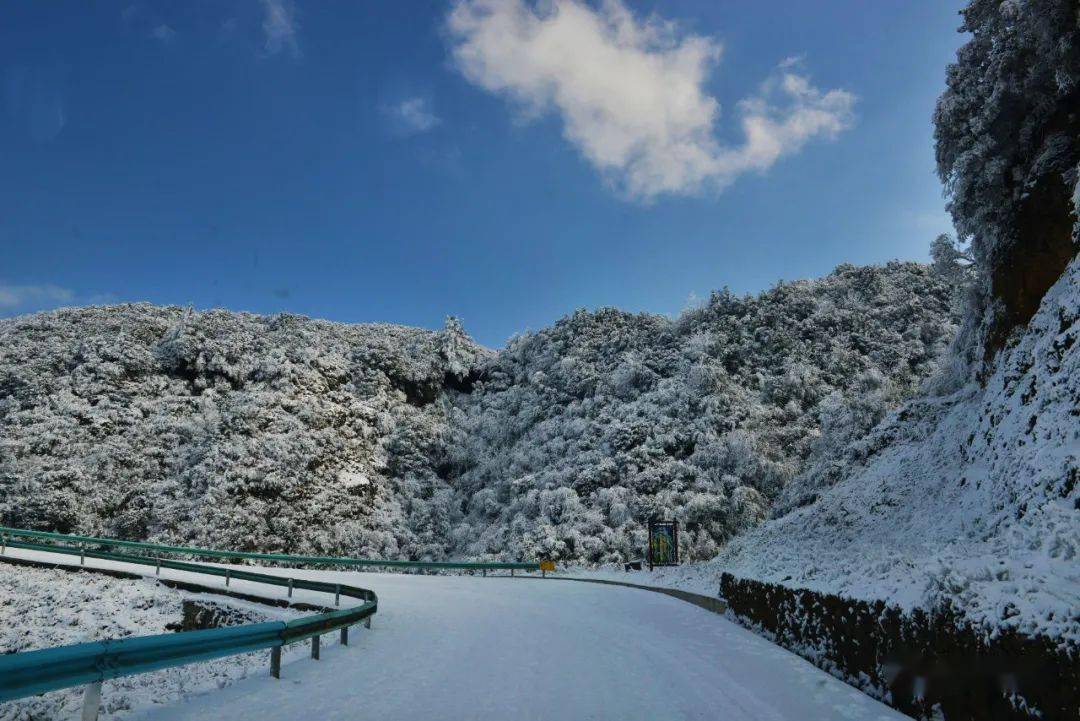 乌蒙大草原雪景,是我梦中雪景,太美,太纯.