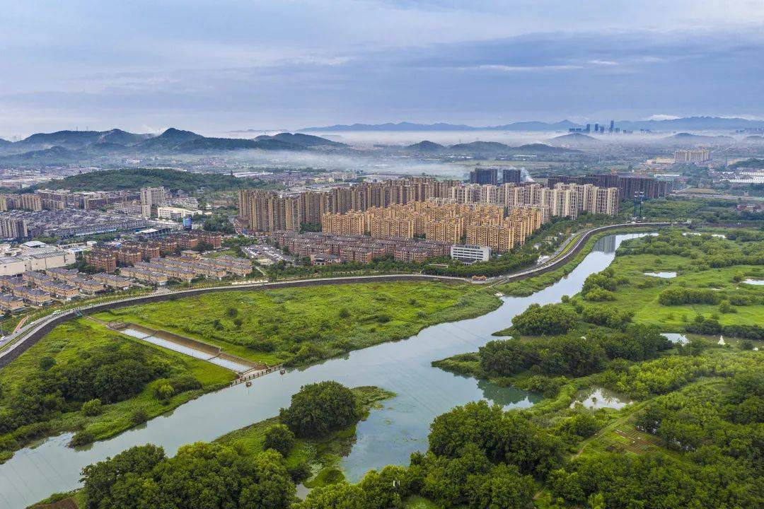 点赞余杭获评2020年度新时代美丽城镇建设优秀县市区