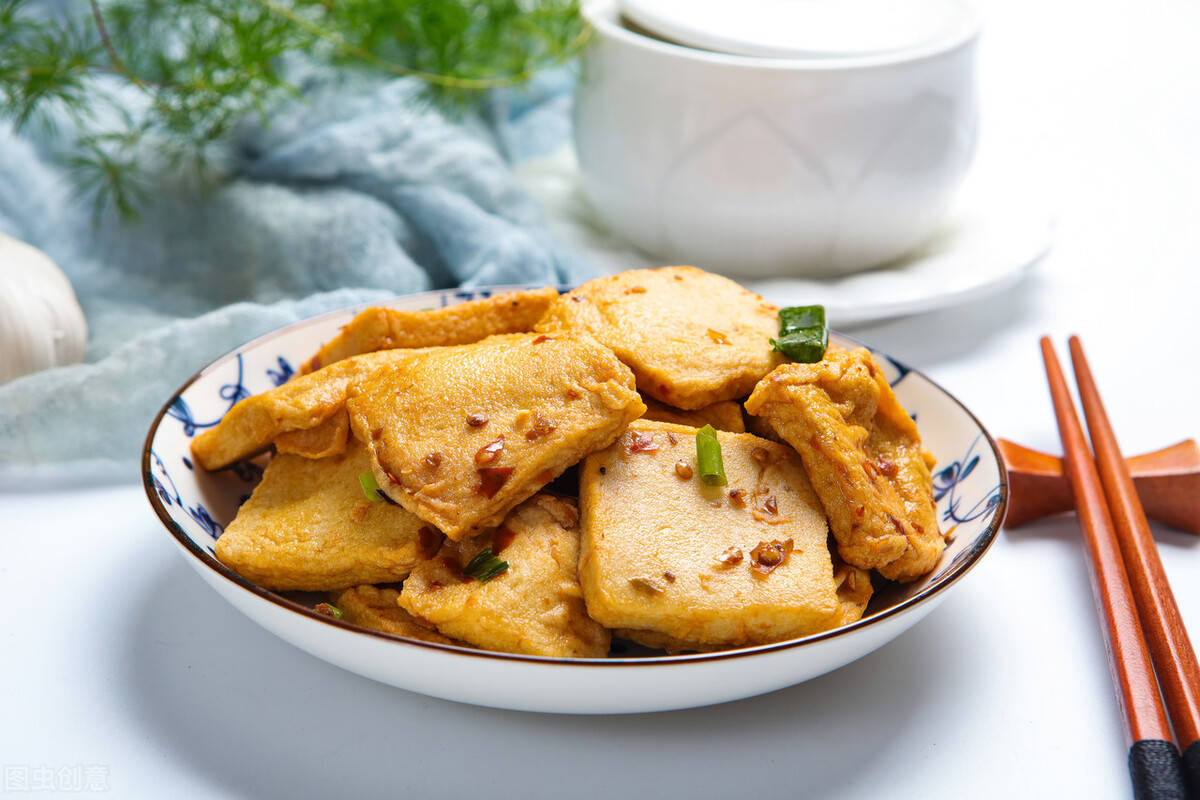 鐵板香豆腐|飄香十里,濃油赤醬的醇厚香味,讓人垂涎欲滴_蔥花