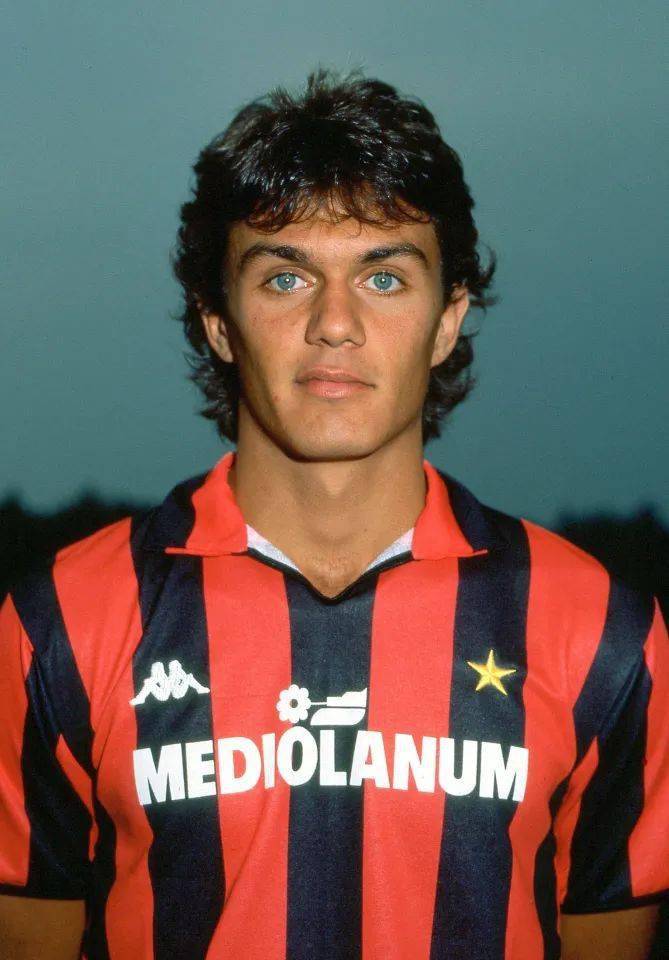 的10岁的大儿子 paolo maldini(保罗·马尔蒂尼)送进了ac米兰的青训营
