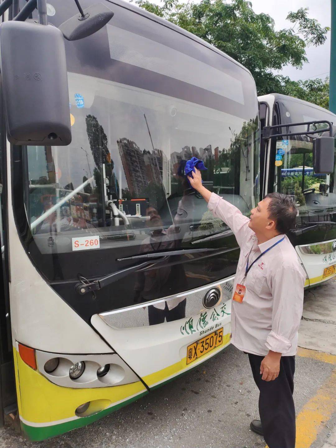 大爱暖人心勒流正能量六人分别获评2020最美顺德人和第七届顺德好人