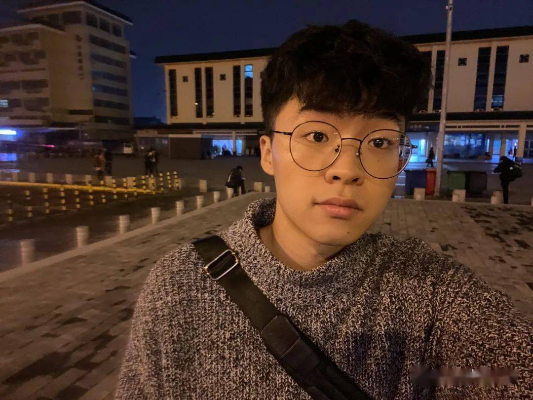 顺利直博科研61这位帅小伙叫鑫哥