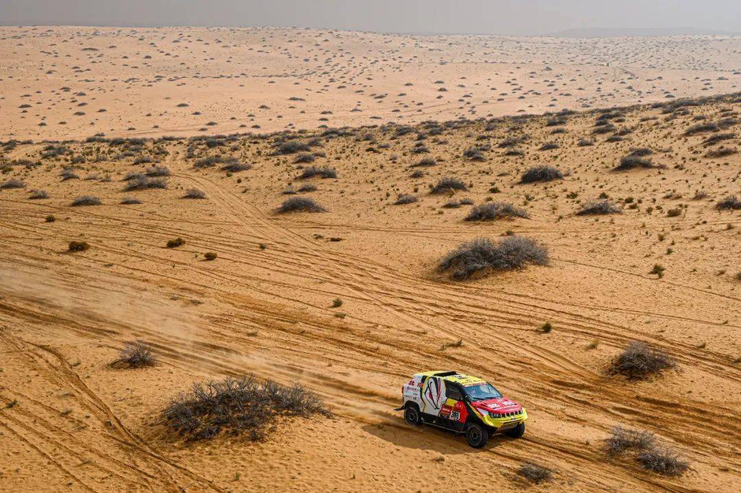 "沙漠勇士"奋力一搏,2021达喀尔极速冲线!_越野