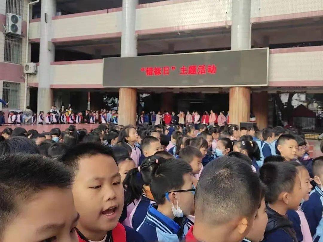 还有厦门金尚小学,厦门杏北小学,深圳新哲学院,东升教育集团江西萍乡