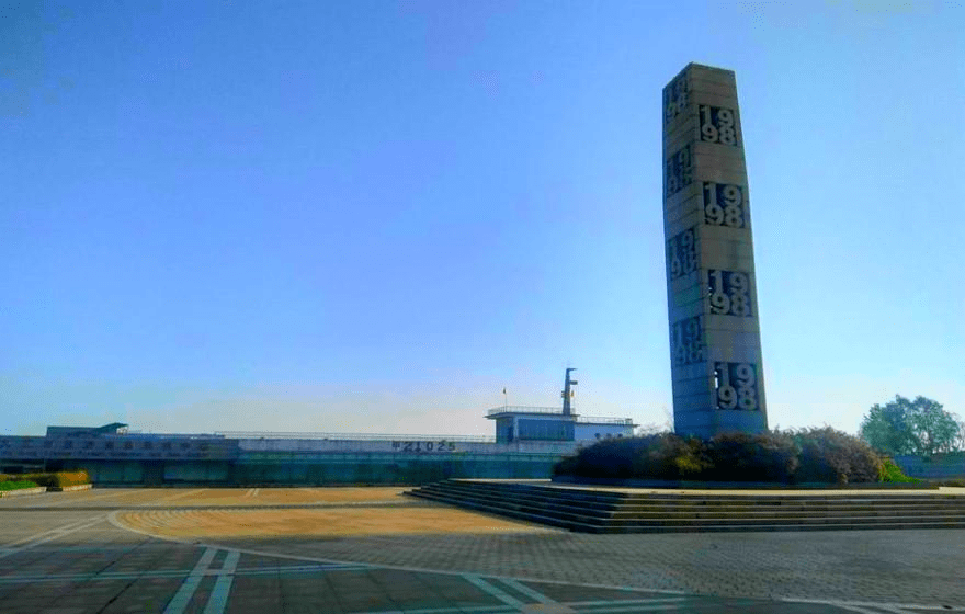 琵琶亭烟水亭 — 98抗洪广场— 浔阳楼第二日住宿推荐:回到九江