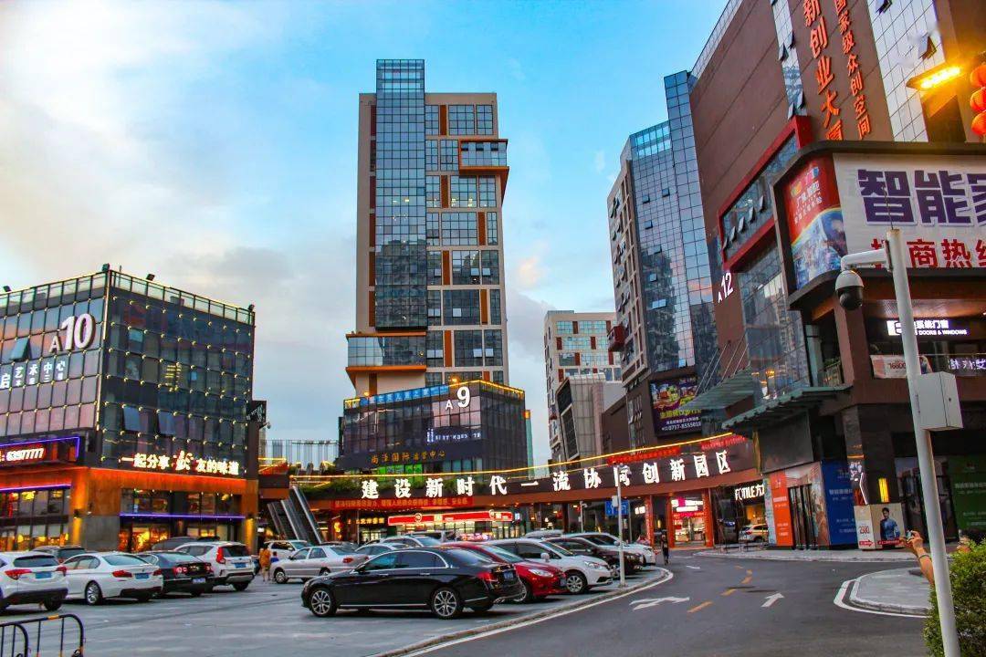 不乏优秀的科创企业与商贸发展相辅相成,由此可见广佛智城的战略前瞻