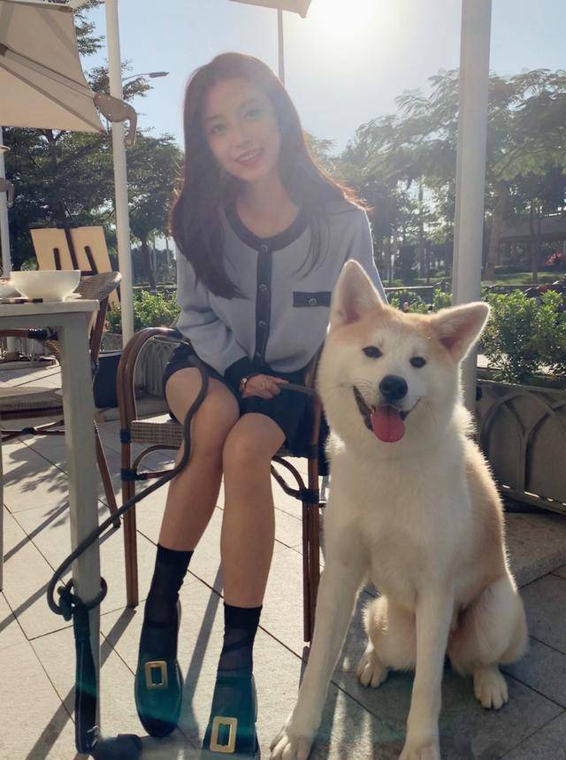 半藏森林接广告了?阿沁嫂发文"暗讽",互联网没有记忆吗?