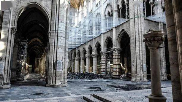 巴黎圣母院现状令人深思古建筑的修缮加固需要保持原汁原味吗