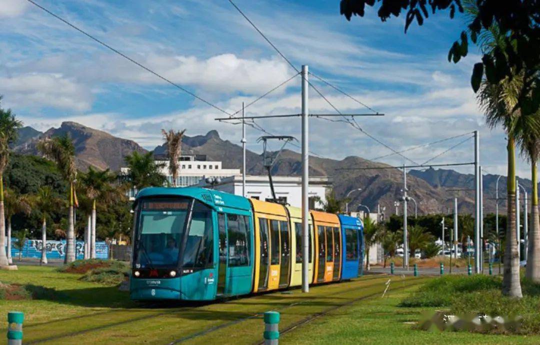 旅游胜地西班牙特内里费岛的有轨电车