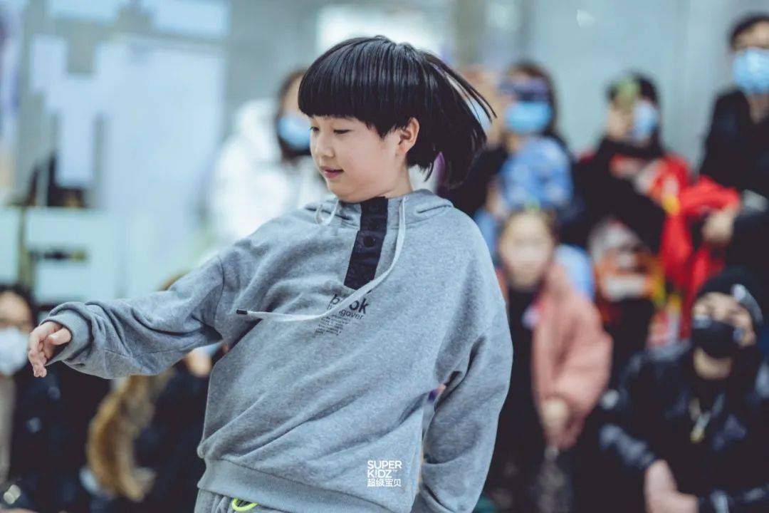 谢科函 张奕泽曹懿辰 李高宇轩