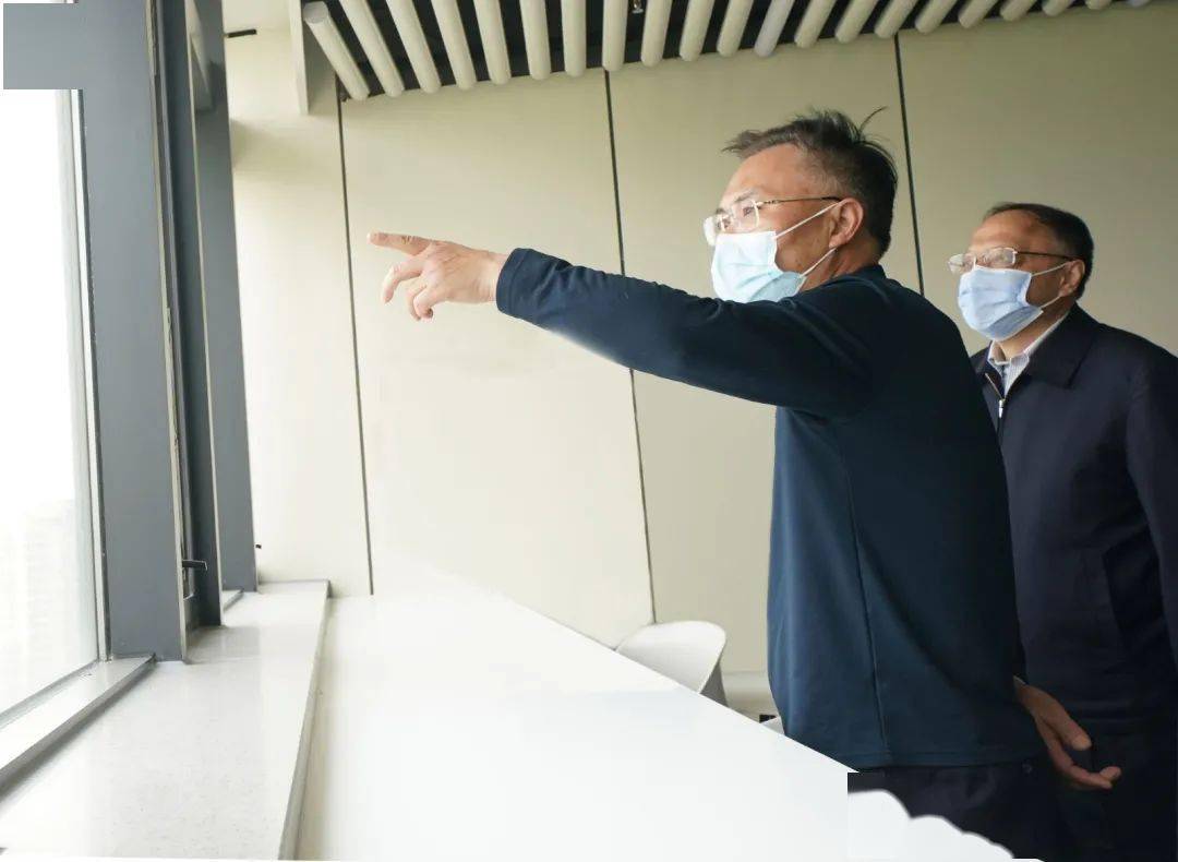 珠海市政府张宜生副市长阎武副市长到中大五院检查指导工作