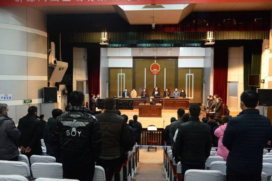 重拳出击严惩不贷点亮扫黑除恶高光瞬间