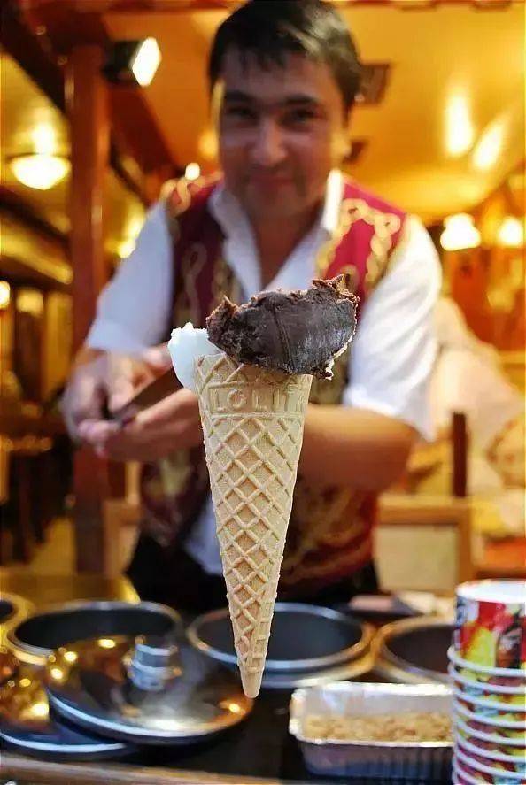 为什么土耳其冰淇淋店员总是捉弄人