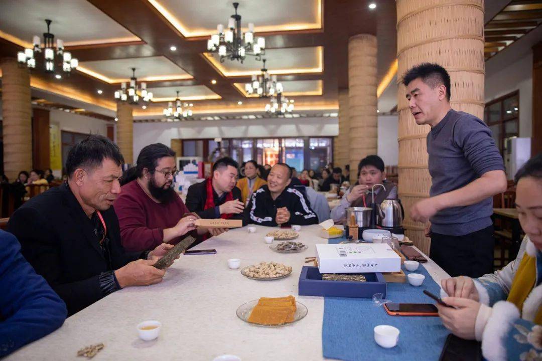 做一个喝茶的人,因为