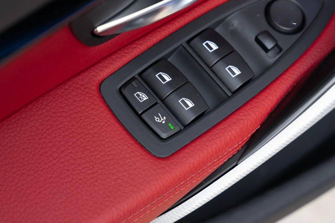 路试笔记gt名号气质独到优点多3系里的别样风景宝马320igt