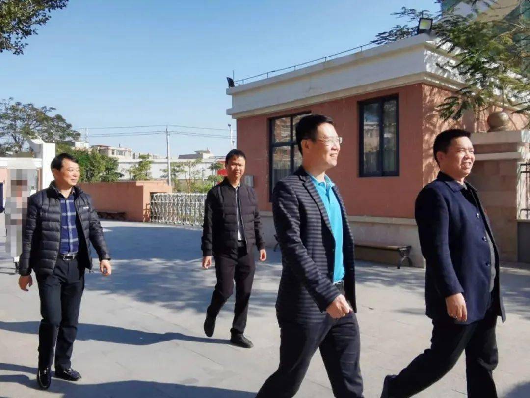 罗山街道主要领导到第六实验小学指导文明城市创建工作_手机搜狐网