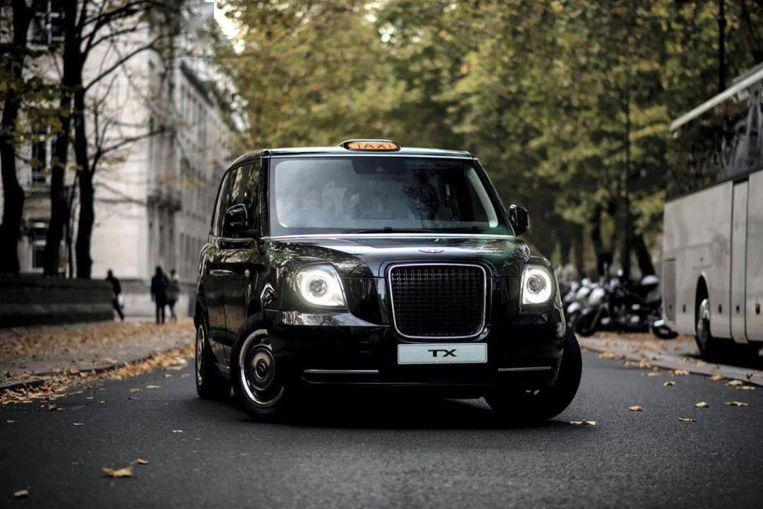 下个月迪拜将出现伦敦风格的黑色出租车