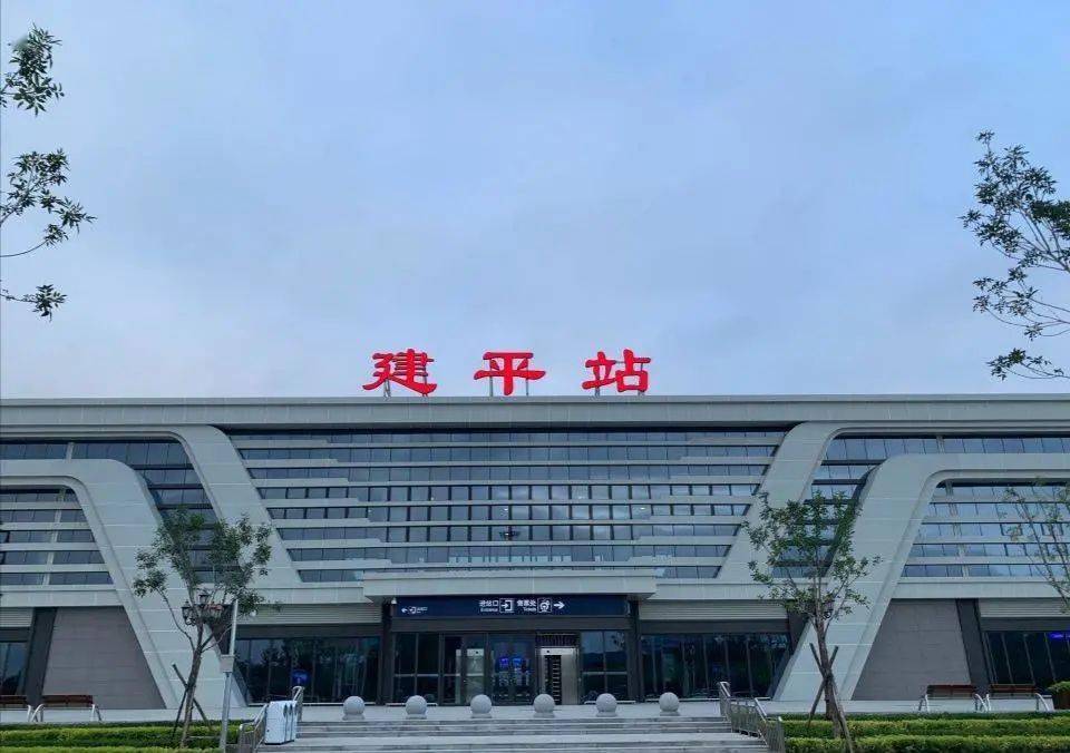 赤峰市人口分布_内蒙古赤峰市图片(2)