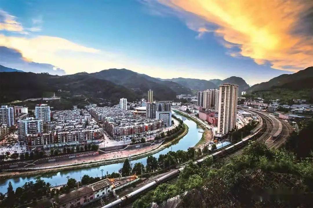 两会专栏2021城市建设这样干让万源市民住得更好