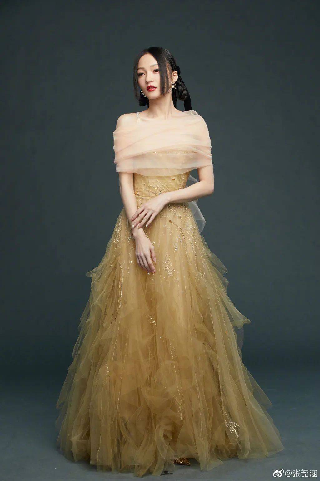 从青涩蜕变为成熟 她一直在我们的人生里面唱歌_张韶涵