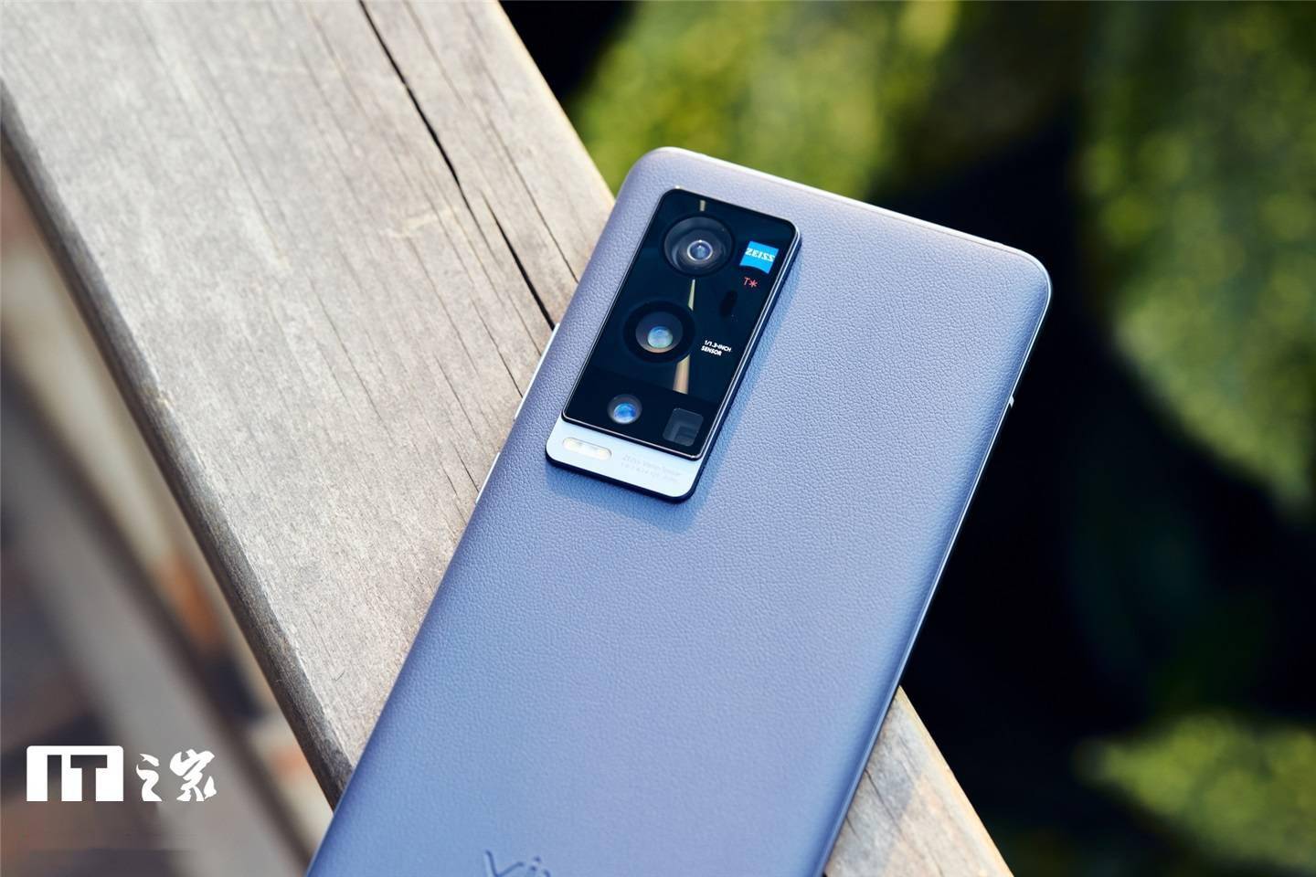 骁龙888超大杯超大底微云台双主摄vivox60pro评测