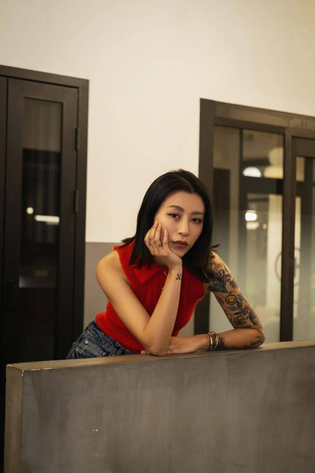 每年都在说的红色到底如何穿出高级感