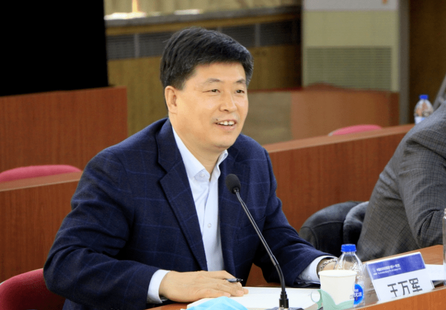 王万军调研11所京要深入探索液体动力发展规律