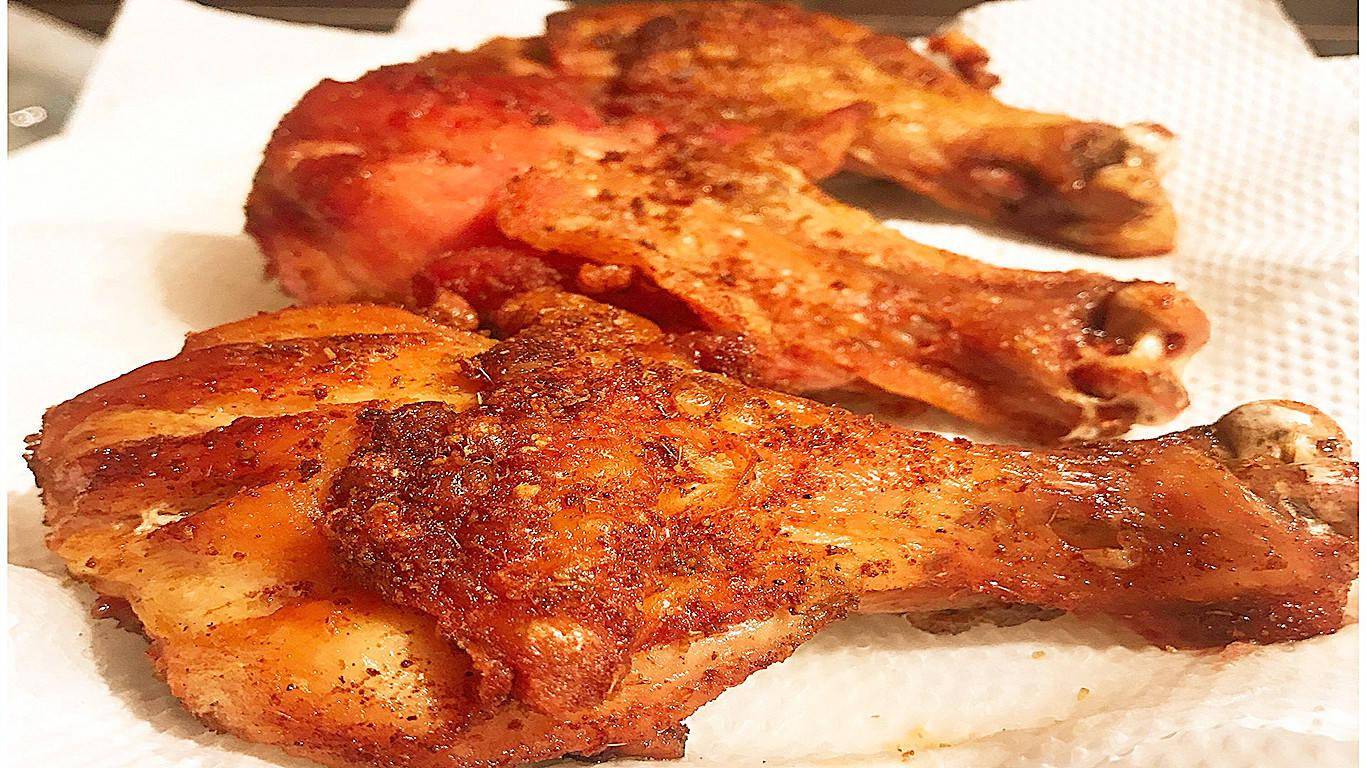 美食湖南经典湘菜秘制鸡腿外酥内嫩味美鲜香扑面而来